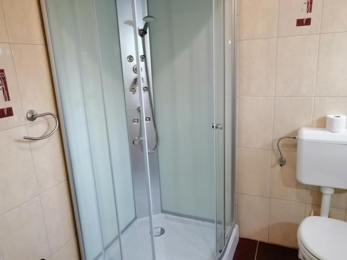 Csipkehaz Apartman Cserkeszolo Exterior photo
